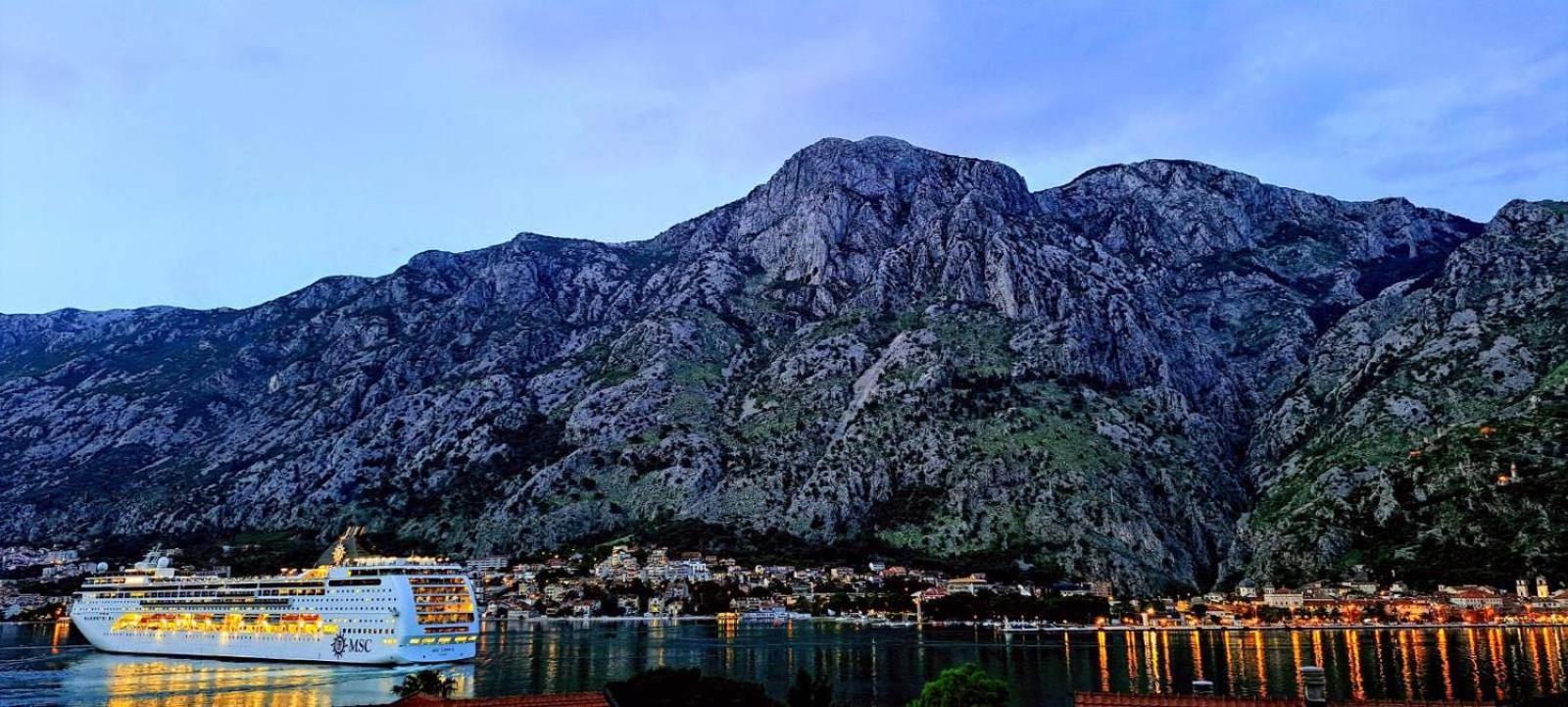 Apartment Vujosevic D&D Kotor Exterior foto